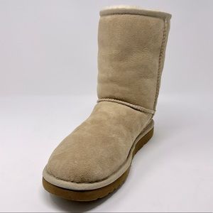 COPY - ONLY ONE BOOT FOR SALE Amputee/Replacement UGG Classic Short Boot